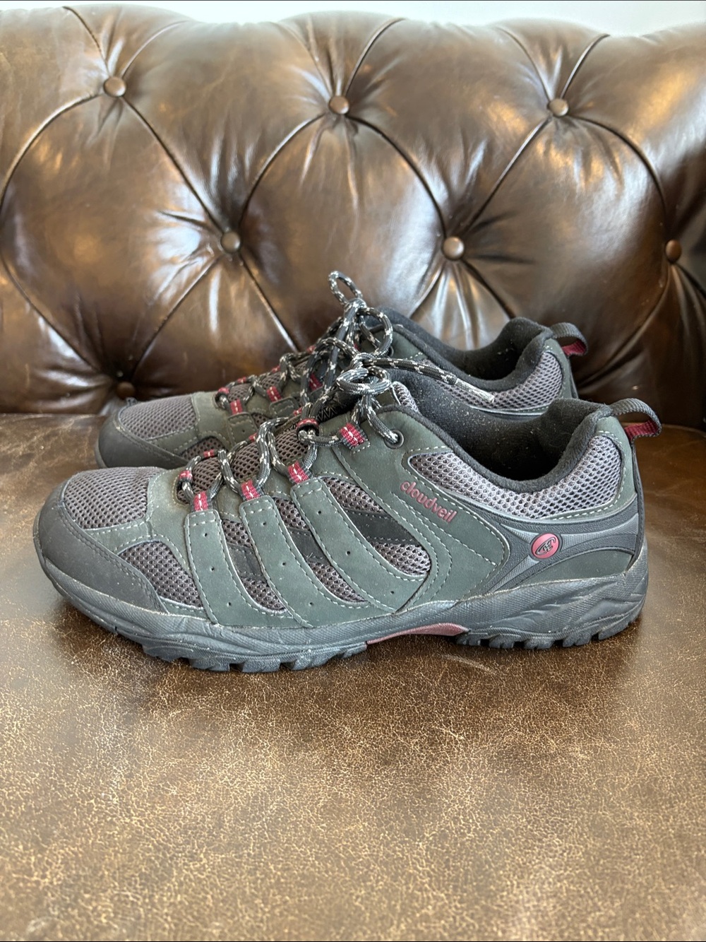 Cloudveil Men's Black and Dark Gray Hiking Shoes Size 11
